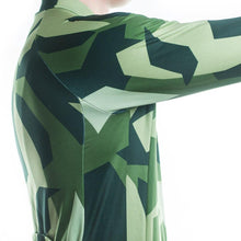 Load image into Gallery viewer, Men&#39;s Camo Long Sleeve Jersey - Bicycle Bits
